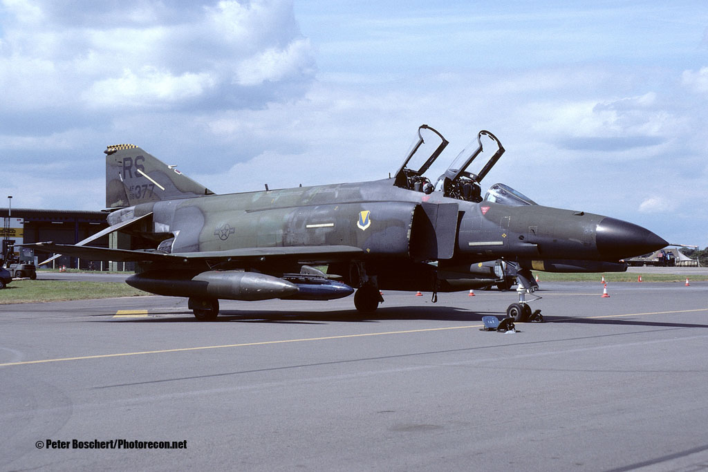 F-4E_68-0377_RS_07-1985_1500 Fairford