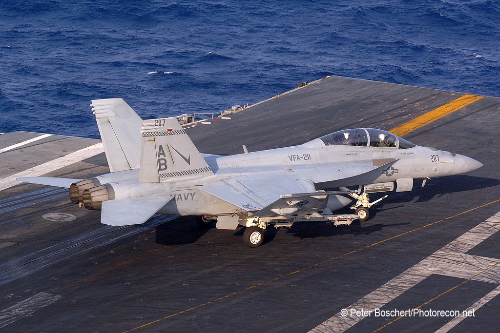 200 FA-18F_166809_VFA-211_AB207_USS Enterprise_CVN-65