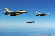 SA_F-16s-_KC-135_6856