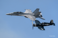 Enhc-Navy-Heritage-F-18F-VFA-106-205-FG-1D-530-sR-8034
