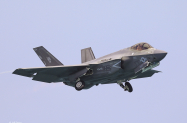 2J2A585111