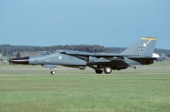 34-F-111F_70-2365_CC_06-1994_RAF-Lakenheath