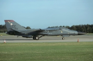 41-F-111F_72-1451_CC_06-1993_LN_filtered