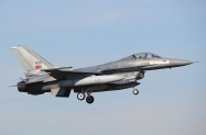 57 Portugal_F-16AM_15101