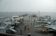 USS-Kittyhawk-at-sea-2005