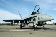 FA-18C_AA305_12-2004_Oceana_1024_-Fi-2