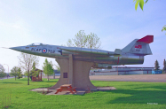 CF-104