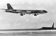 1024px-B-52G_landing_at_Andersen_AFB_Dec_1972