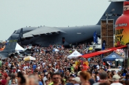 crowd sat a