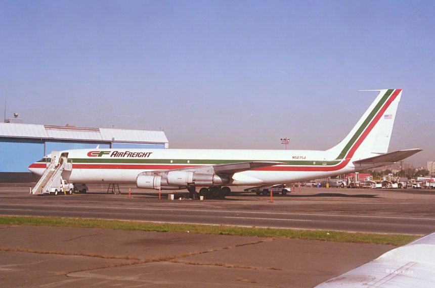 A Scrapbook of Boeing B-707 Photos – Photorecon