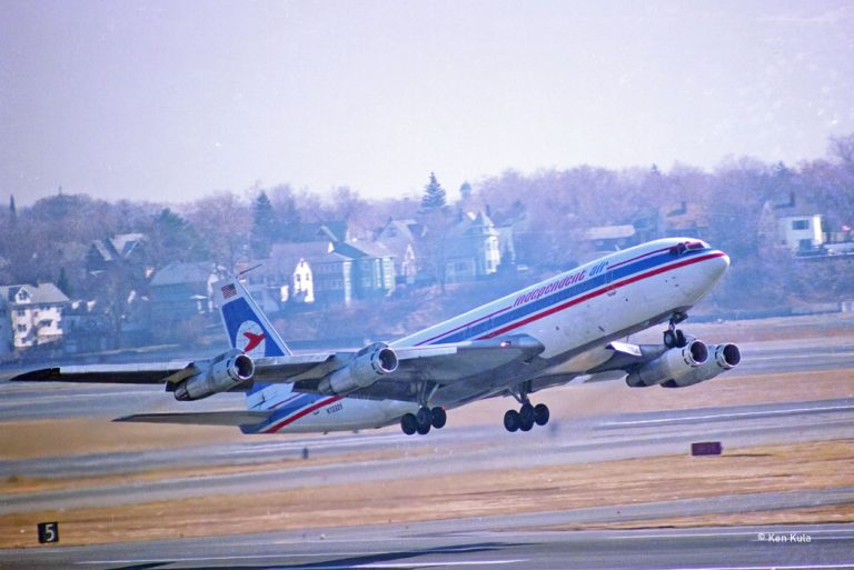 A Scrapbook of Boeing B-707 Photos – Photorecon