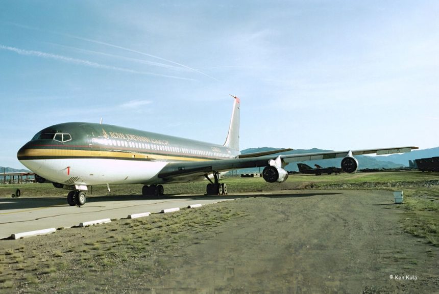 A Scrapbook of Boeing B-707 Photos – Photorecon